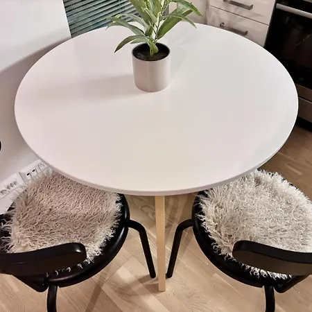 Borg Itsenaeisyydenkatu, Large * Björneborg