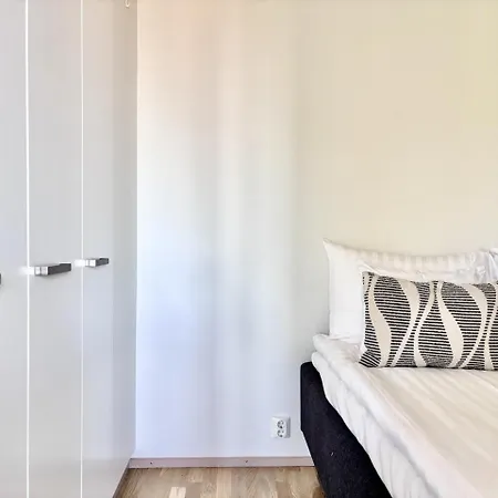 Borg Itsenaeisyydenkatu, Large Lägenhet Björneborg